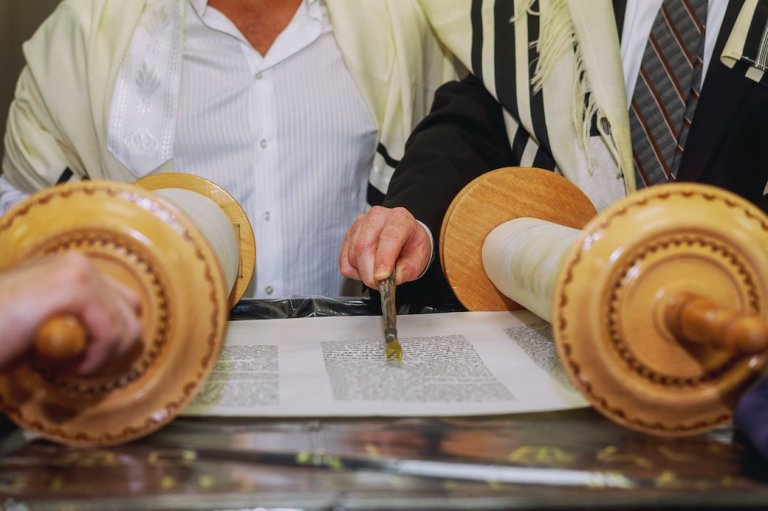 blog_#journeytogether_evidence_torah scroll blog_#journeytogether_evidence_torah scroll